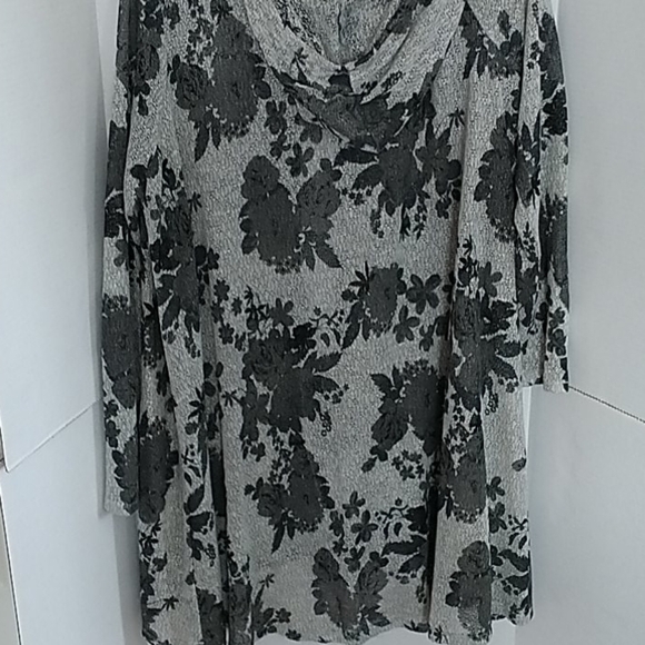 OneA Beach Coverup Gray Floral Gauzy Tie Front L - Picture 6 of 12